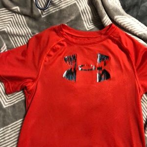 Boys UA shirt
